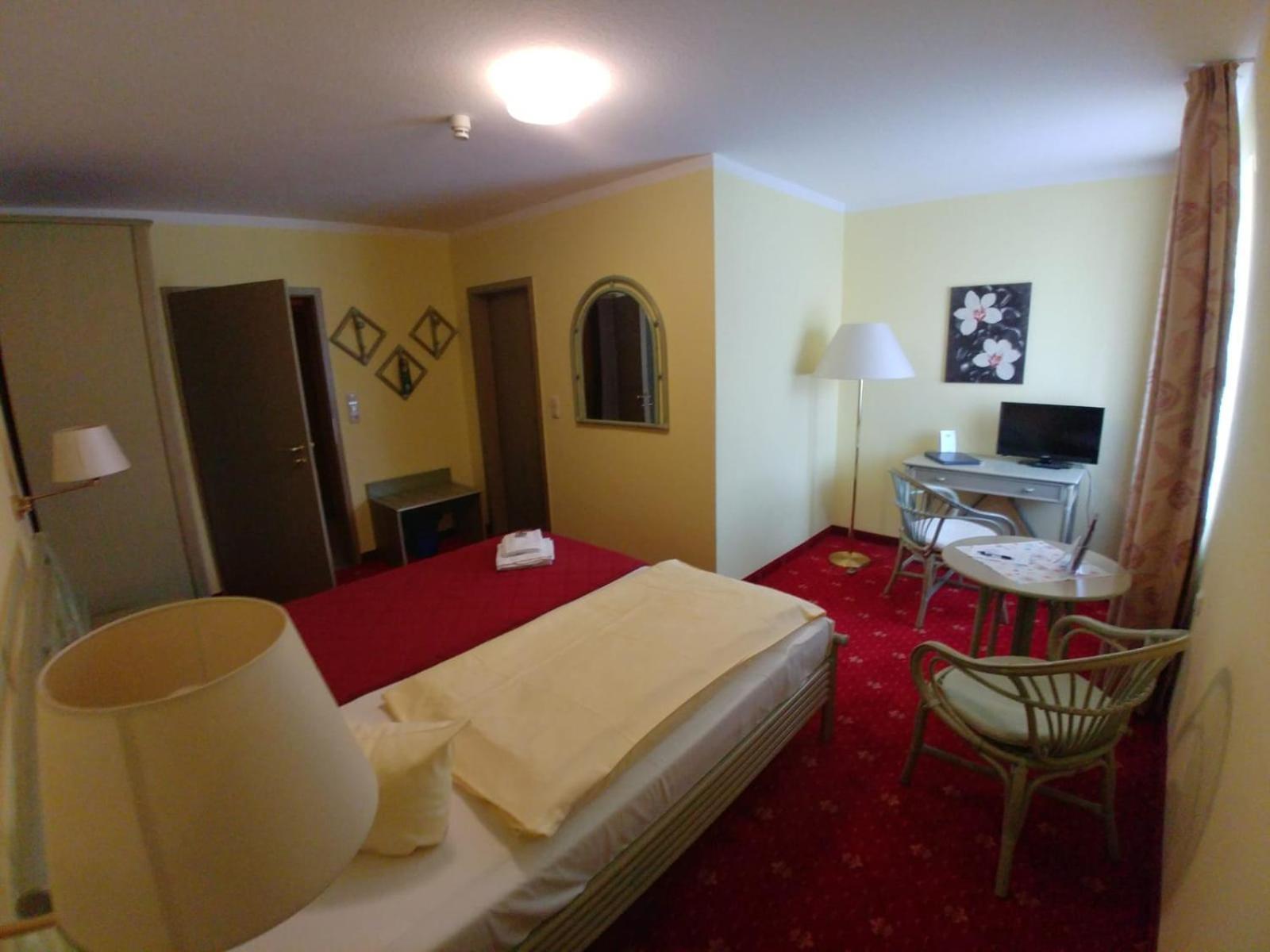 Hotel Am Wariner See Exterior photo